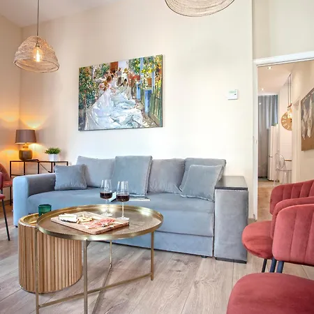 Apartment Reformado En Centro By Rent Me